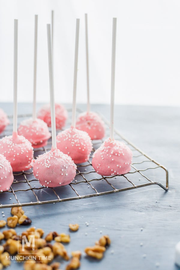 How to Make the Best Cake Pops (Step by Step)